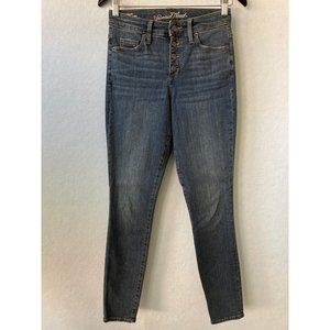 Universal Thread Button Fly Distressed Skinny Jean